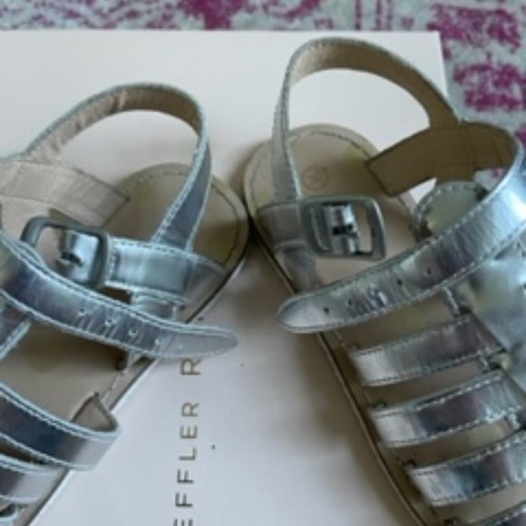 Silver Mini Boden gladiator sandals (size 30 or us 12) - Picture 3 of 7
